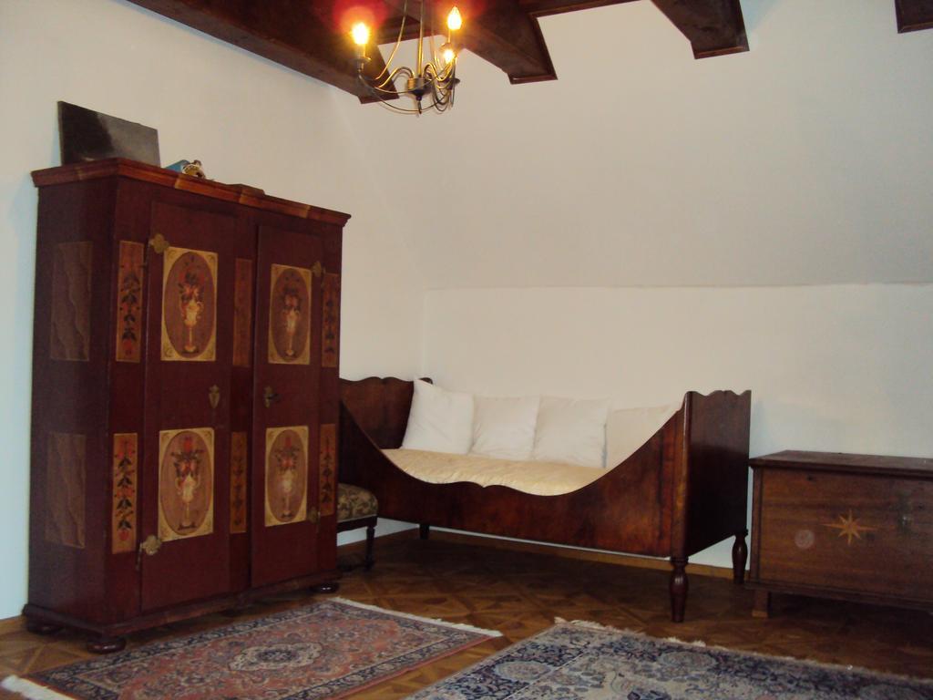 Ferienwohnung Castle Kastiel Kotešová Zimmer foto
