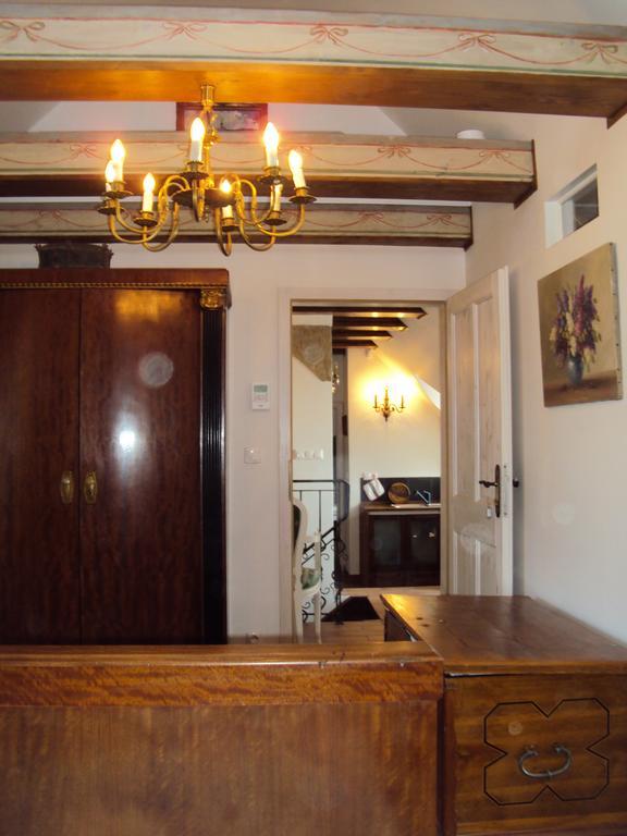 Ferienwohnung Castle Kastiel Kotešová Zimmer foto