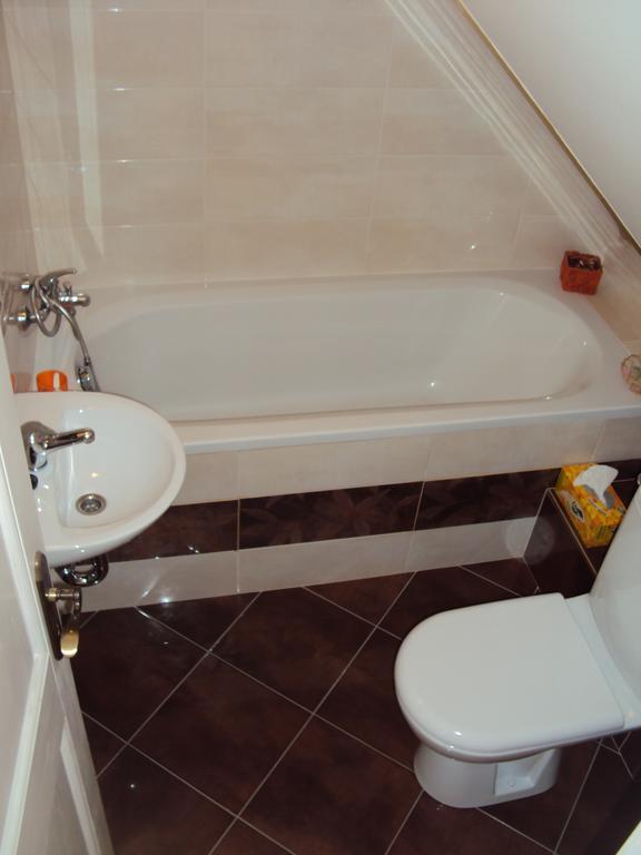 Ferienwohnung Castle Kastiel Kotešová Zimmer foto