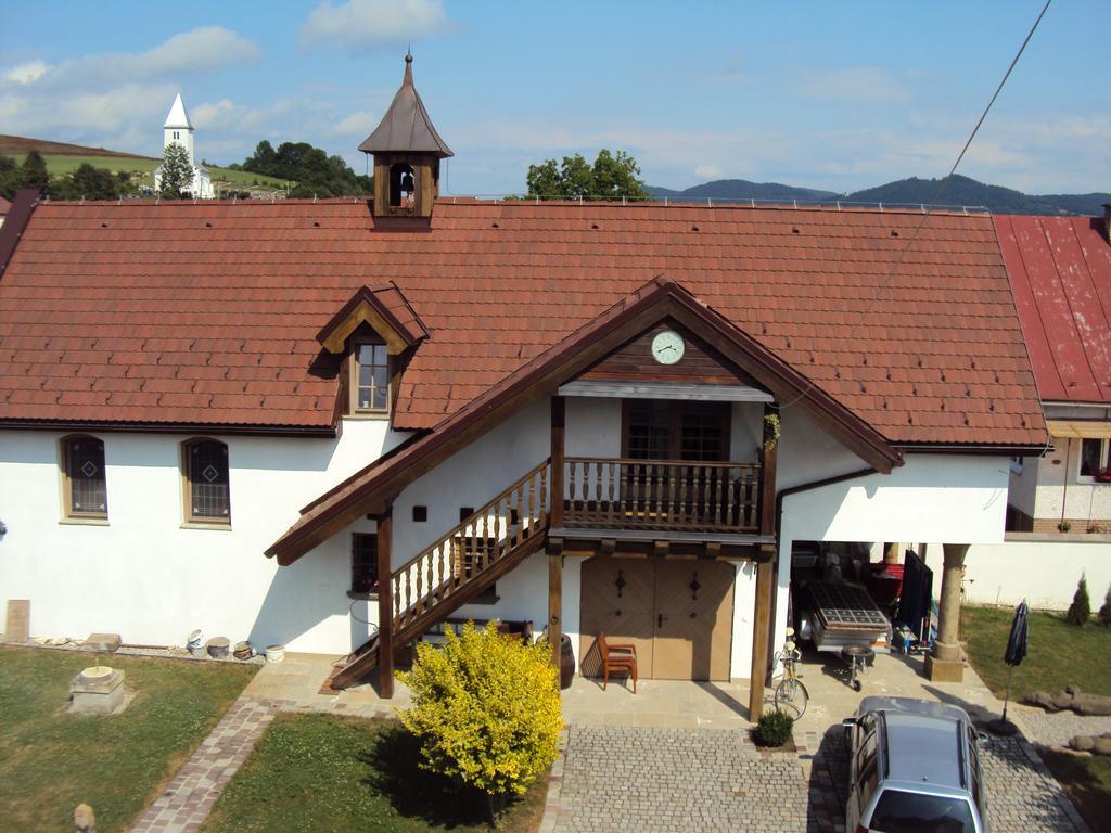 Ferienwohnung Castle Kastiel Kotešová Exterior foto