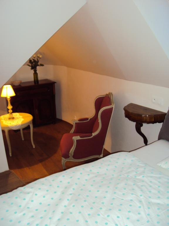 Ferienwohnung Castle Kastiel Kotešová Zimmer foto