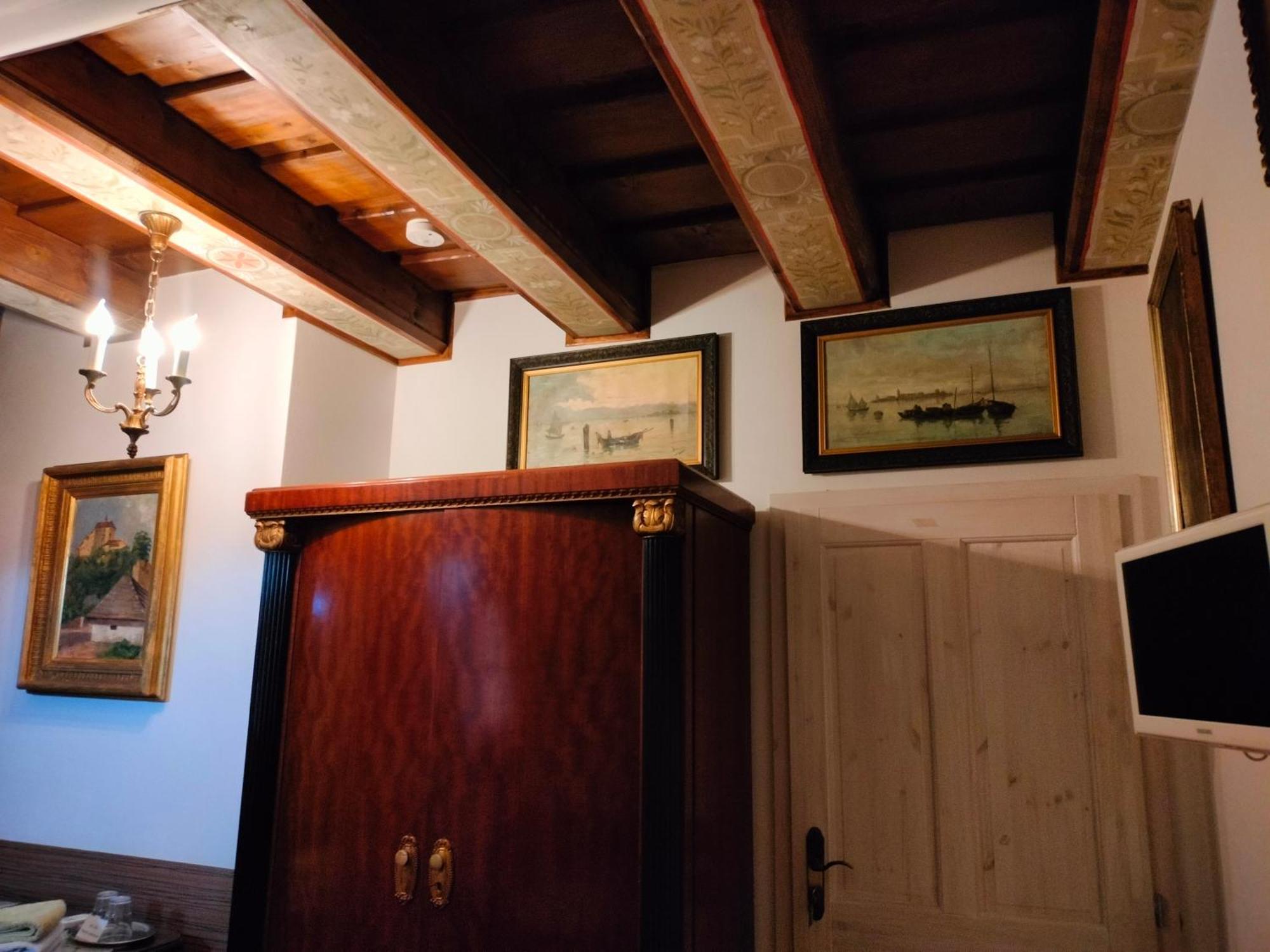 Ferienwohnung Castle Kastiel Kotešová Exterior foto
