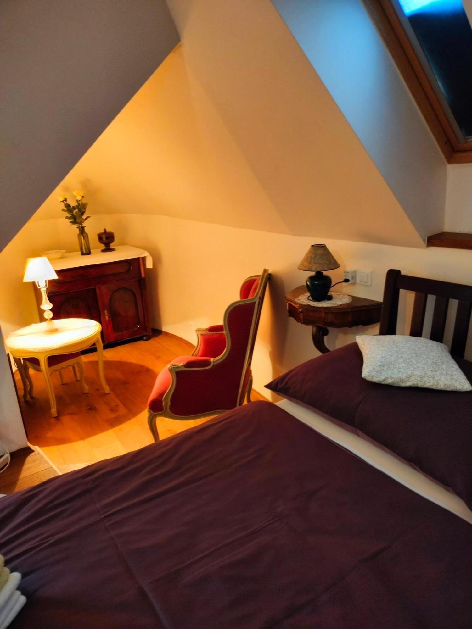 Ferienwohnung Castle Kastiel Kotešová Exterior foto