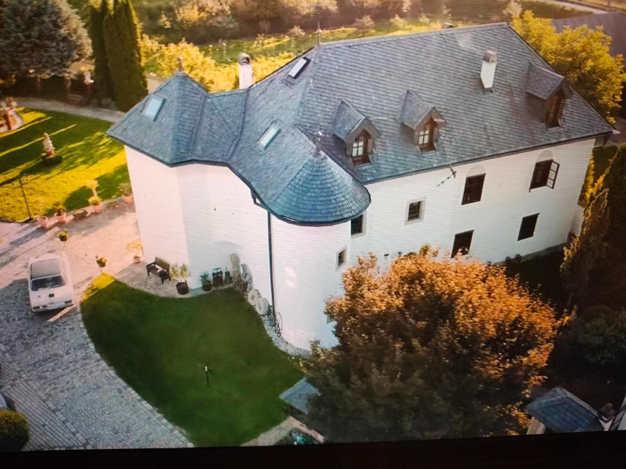 Ferienwohnung Castle Kastiel Kotešová Exterior foto